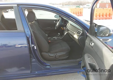 2017 Kia Optima Lx z USA, uszkodzony, nr VIN 5XXGT4L38HG177554